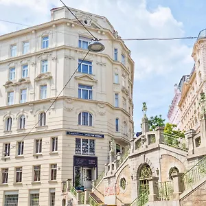 Mozart - Newly Renovated Maison d'hôtes